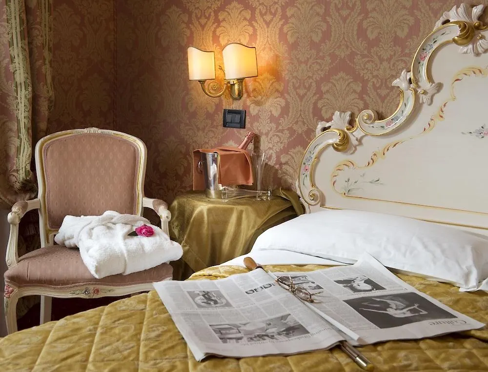 Hotel Carlton On The Grand Canal Venice 4*,