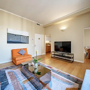 https://heart-milan-apartments-san-sepolcro-duomo.italymilanhotels.net
