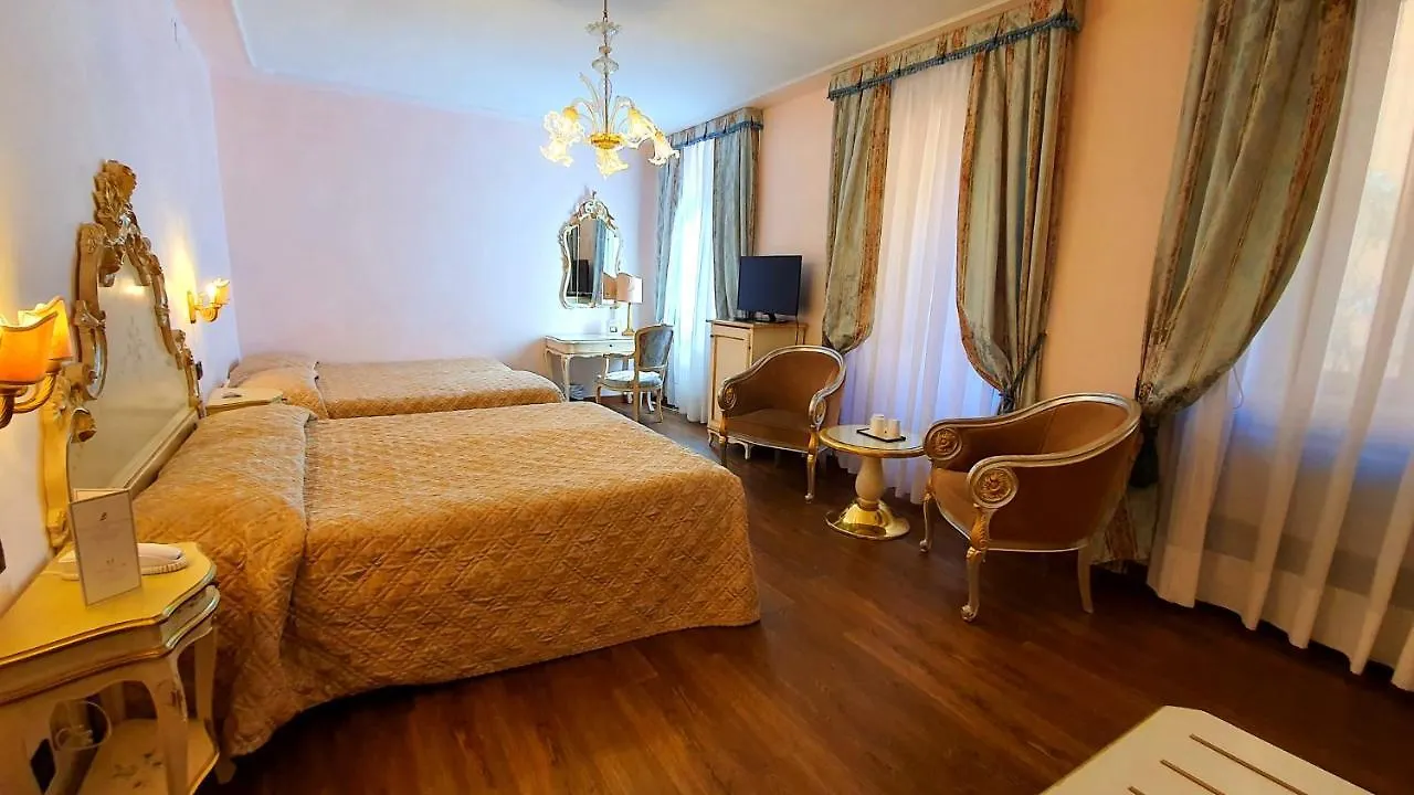 Hotel Carlton On The Grand Canal Venice 4*,  Italy