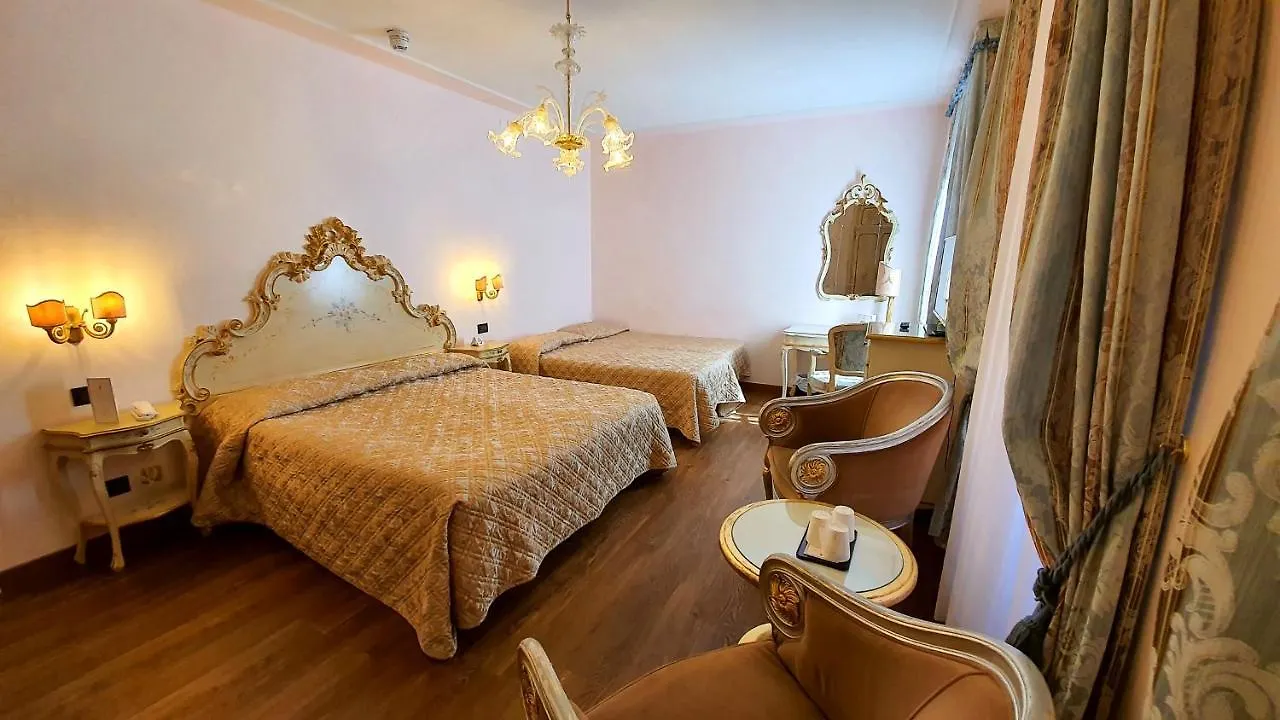 Hotel Carlton On The Grand Canal Venice 4*,  Italy