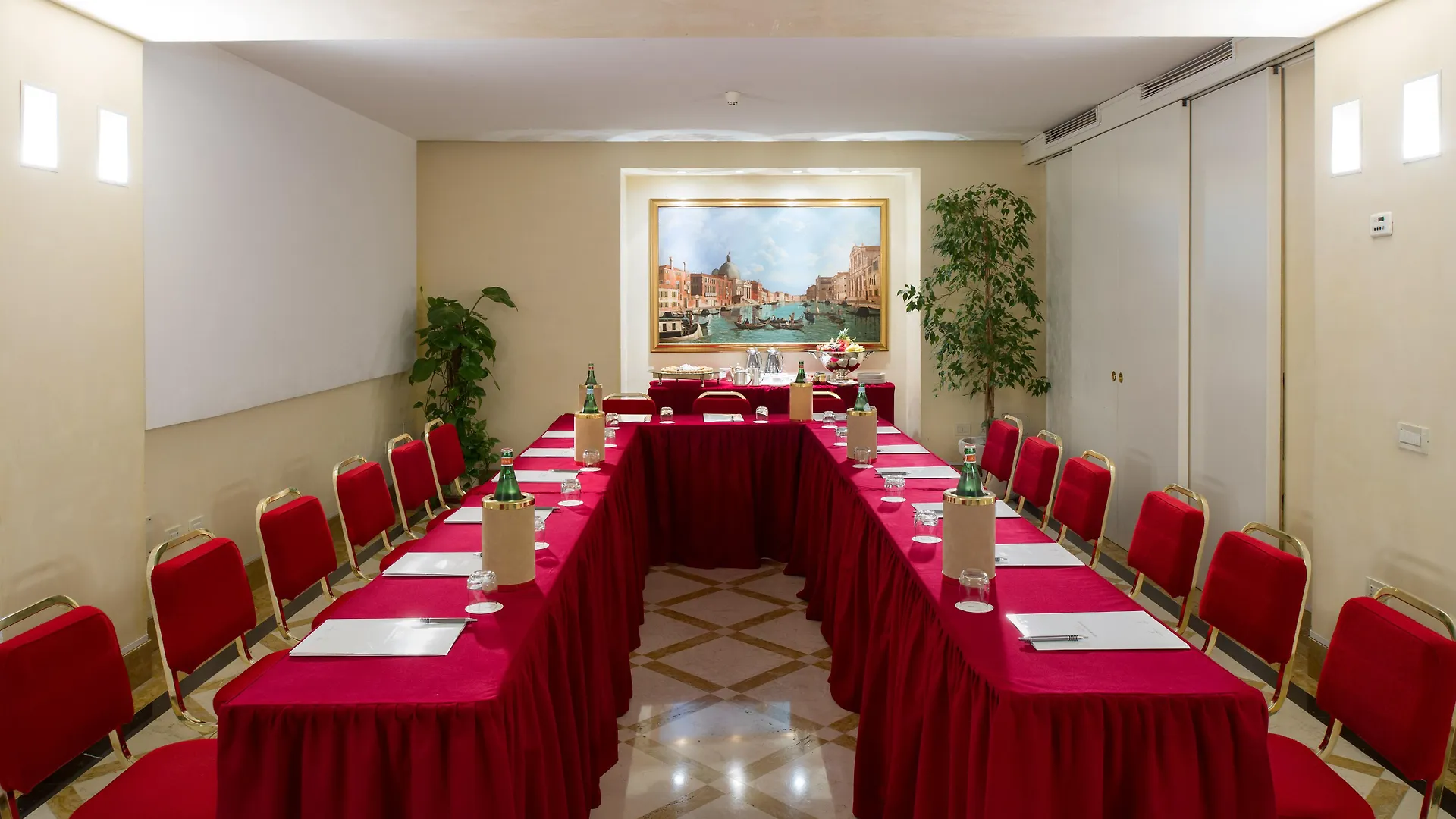 Hotel Carlton On The Grand Canal Venice 4*,  Italy